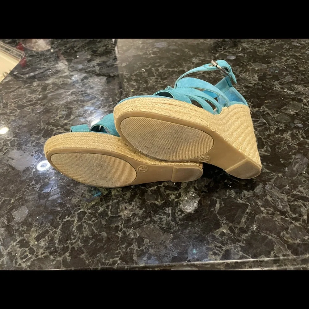PERFECT Turquoise Espadrilles Wedge